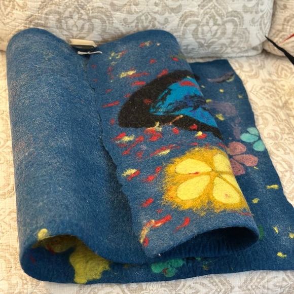 Wool felt rug - Picture 4 of 7